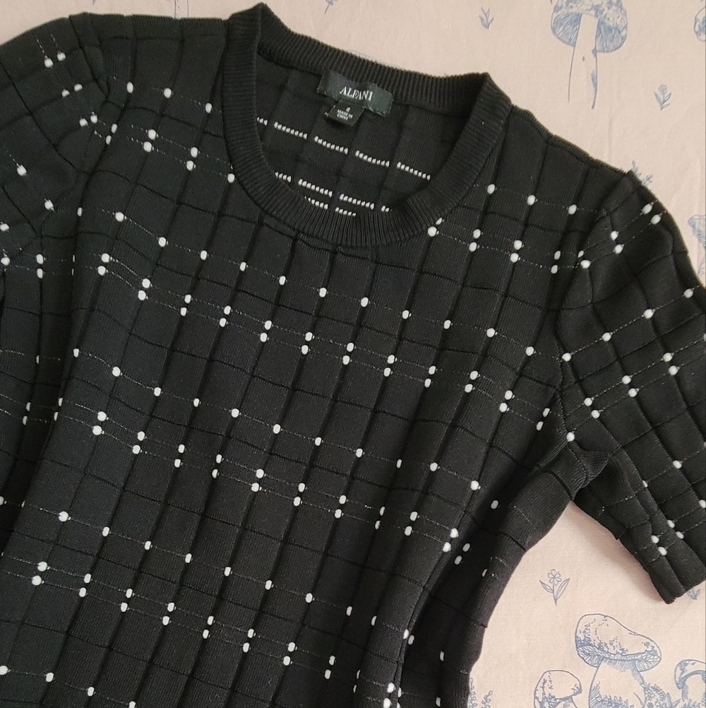 Black and White Patterned Knit Top
